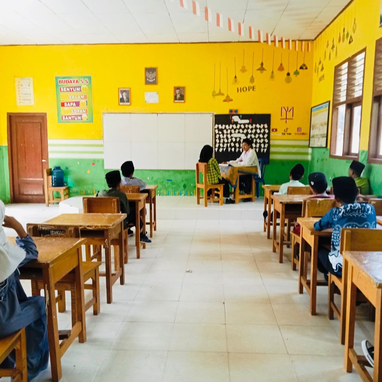 MTsN 2 Muaro Jambi Menggelar Tes Lisan pada PPDB Tahun 2024 