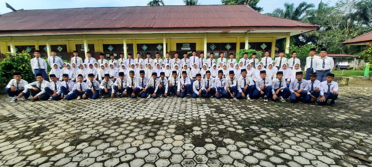 MTsN 2 Muaro Jambi Umumkan Kelulusan Siswa Kelas IX