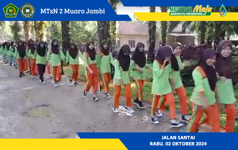 Siswa MTsN 2 Muaro Jambi Gelar Jalan Santai untuk Meningkatkan Kesehatan