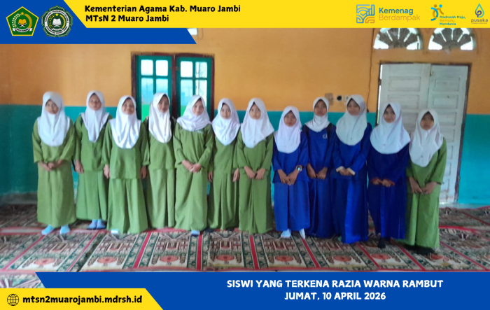 Usai Yasinan, Siswi MTsN 2 Muaro Jambi Jalani Pemeriksaan Warna Rambut