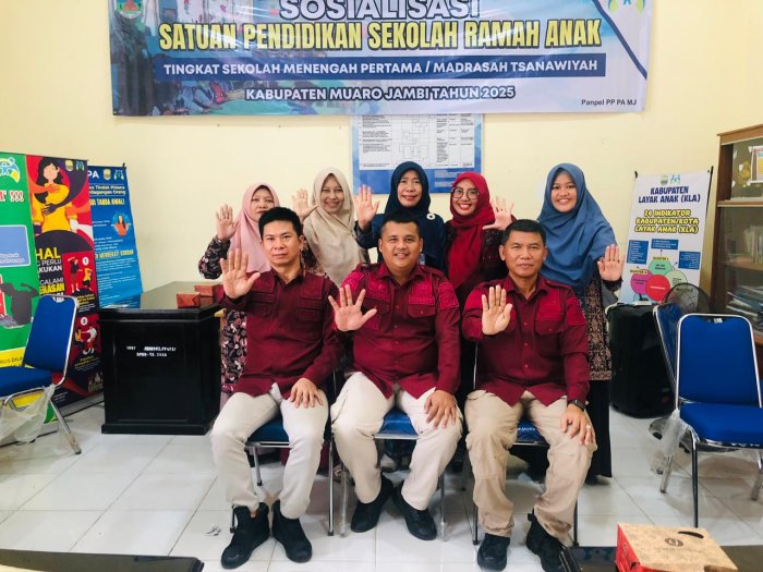 GURU MTsN 2 MUARO JAMBI IKUTI SOSIALISASI SEKOLAH RAMAH ANAK DAN KABUPATEN LAYAK ANAK