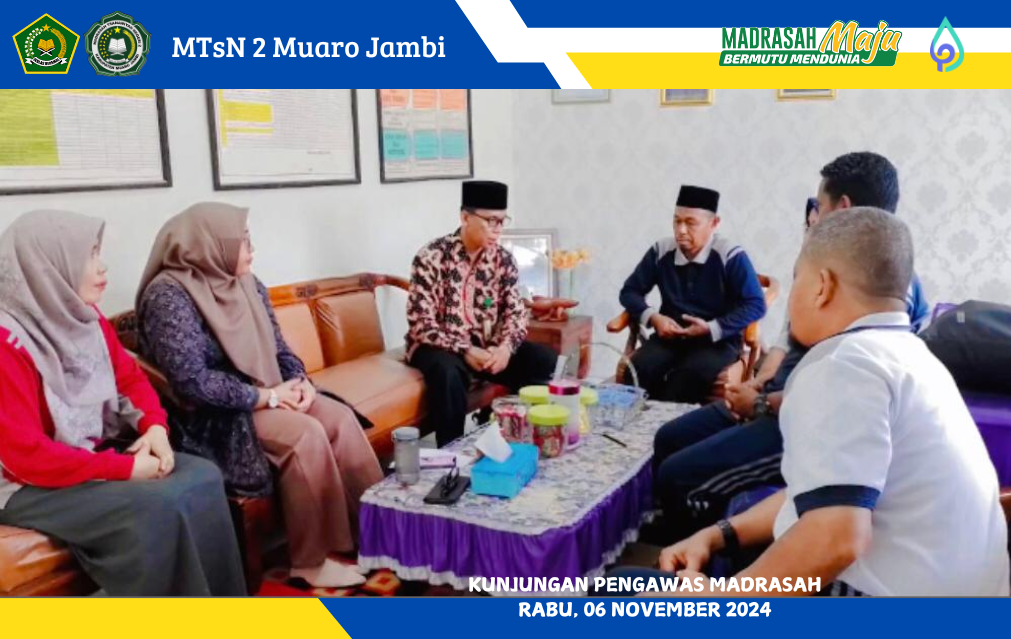 Pengawas Madrasah Dr. M. Sidik, M.Pd Berikan Arahan dan Bimbingan Terkait PKKM di MTsN 2 Muaro Jambi